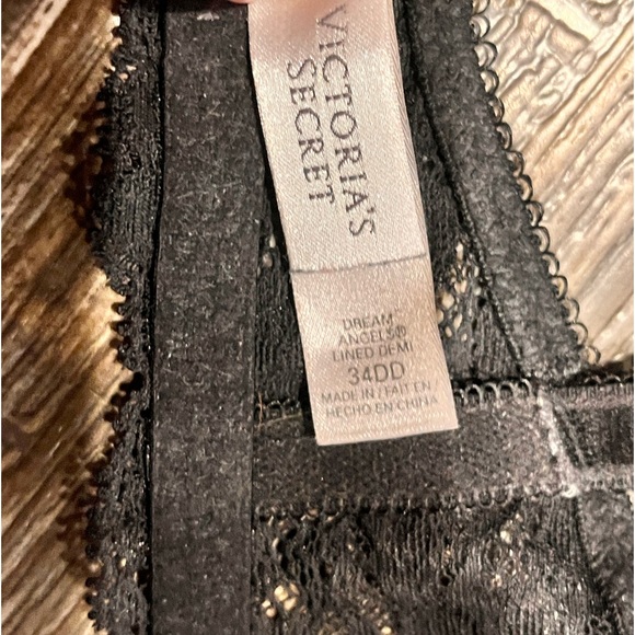 Victorias Secret DREAM ANGELS Lined Demi Bra • black lace & white trim • 34DD • - Picture 6 of 16